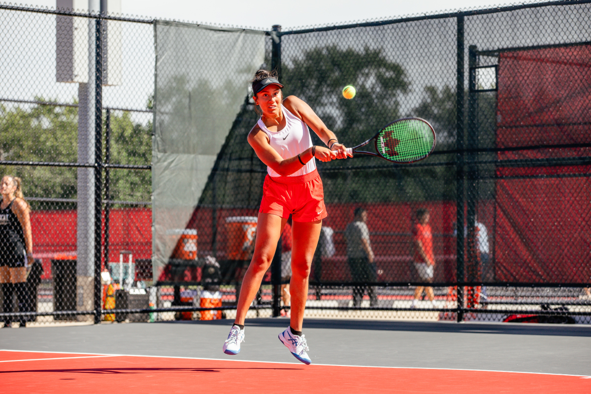womens-tennis-team-iwu